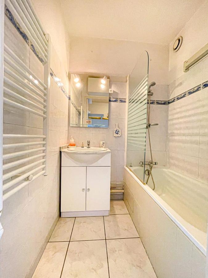 Bright Apartment With Pool Frejus Ngoại thất bức ảnh